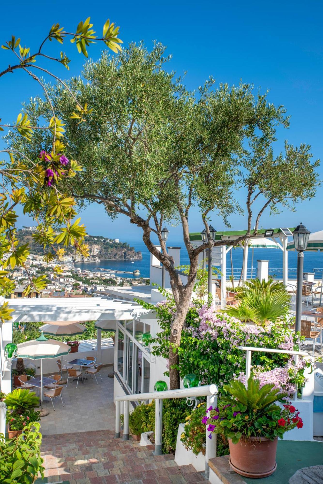 Hotel Bel Tramonto Casamicciola Terme Exterior foto